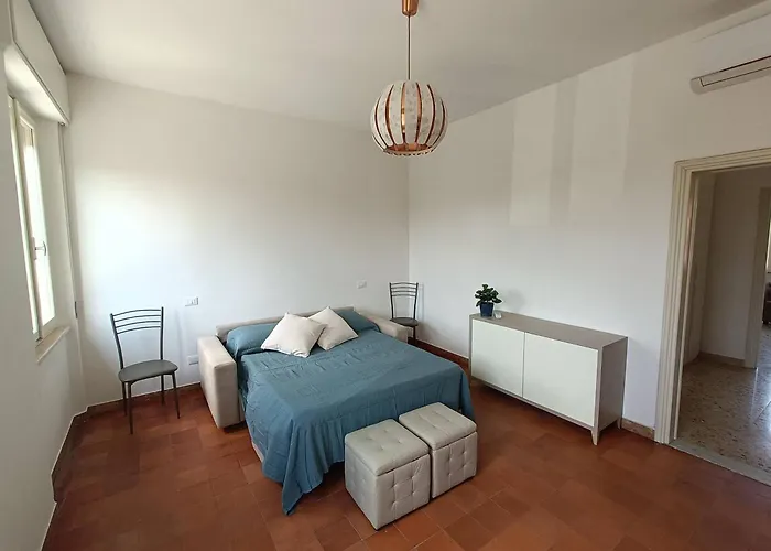 A Due Passi Dai Miracoli