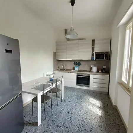 A Due Passi Dai Miracoli Vakantiehuis Pisa